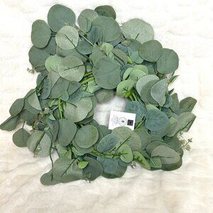 Decocrated Eucalyptus Garland-NWT